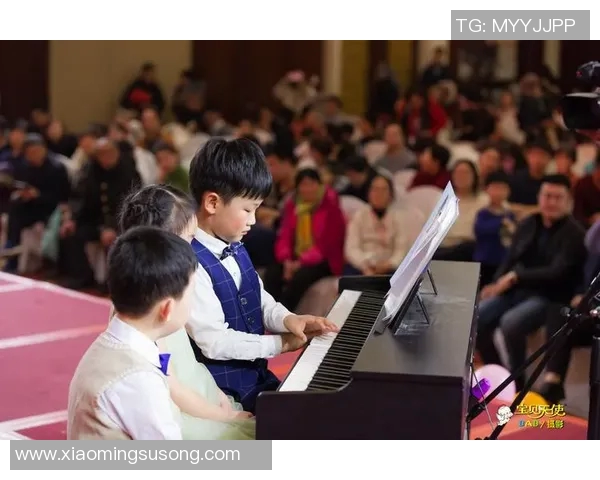 足球明星欢庆新年盛典精彩瞬间集锦与祝福分享